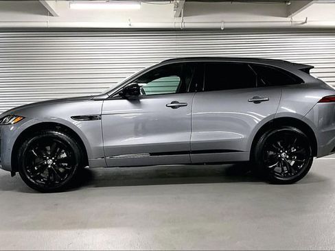 New 2026 Jaguar F-PACE R-Dynamic S image 3