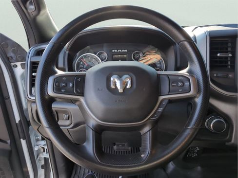 Used 2024 RAM 2500 Tradesman w/ Chrome Appearance Group image 23