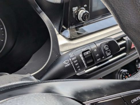 Used 2021 Kia Seltos LX AWD/4WD image 26