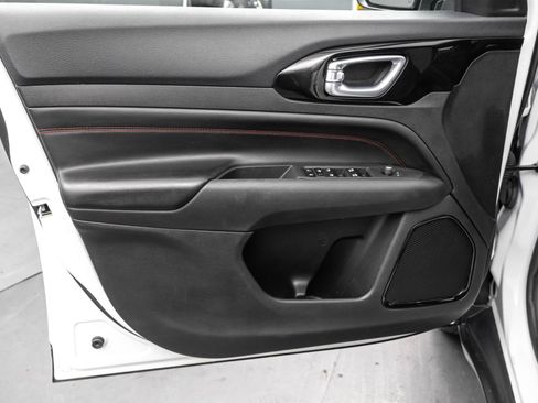 Used 2023 Jeep Compass Trailhawk w/ Trailhawk Convenience Group image 28