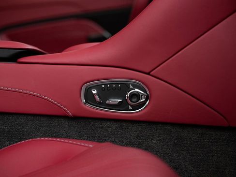 Used 2023 Aston Martin DB11 V12 image 36