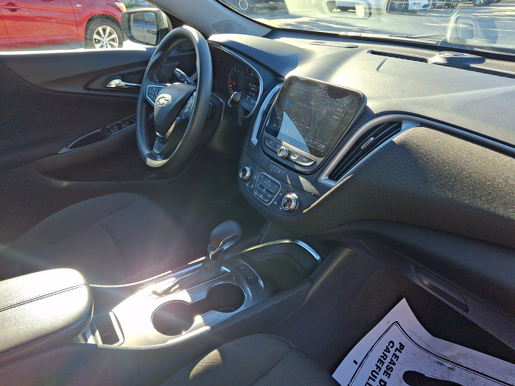 Used 2025 Chevrolet Malibu LT FWD image 12