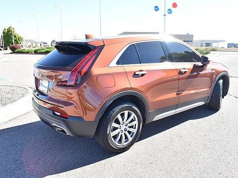 Used 2021 Cadillac XT4 Premium Luxury image 6