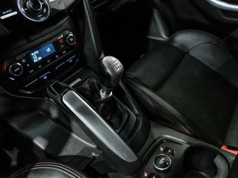 Used 2013 Ford Focus ST FWD image 32