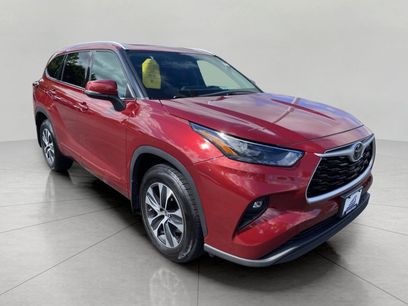 Used 2022 Toyota Highlander XLE
