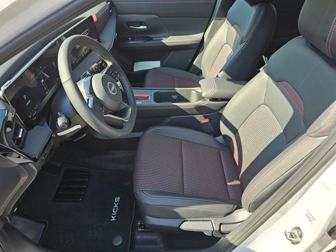 New 2026 Nissan Kicks SR w/ SR Premium Package image 7