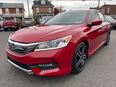 Used 2017 Honda Accord Sport image 4
