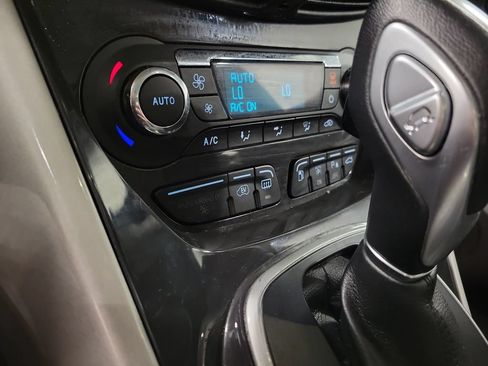 Used 2015 Ford C-MAX Energi SEL w/ Equipment Group 303A FWD image 20