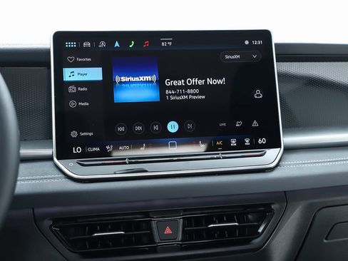 New 2025 Volkswagen Tiguan SE image 24