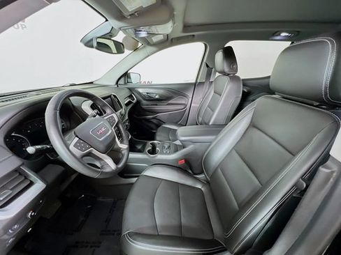 Used 2022 GMC Terrain SLT w/ Infotainment Package II AWD/4WD image 10