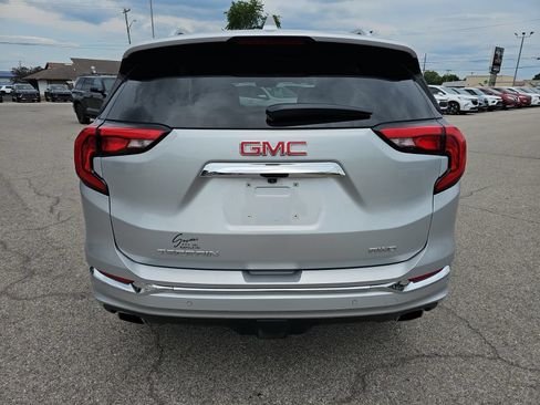 Used 2019 GMC Terrain Denali w/ Comfort Package AWD/4WD image 4