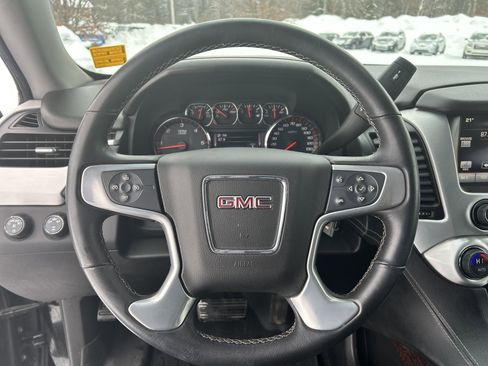 Used 2015 GMC Yukon XL SLE image 17