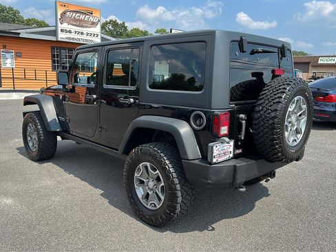 Used 2014 Jeep Wrangler Unlimited Rubicon w/ Connectivity Group AWD/4WD image 7