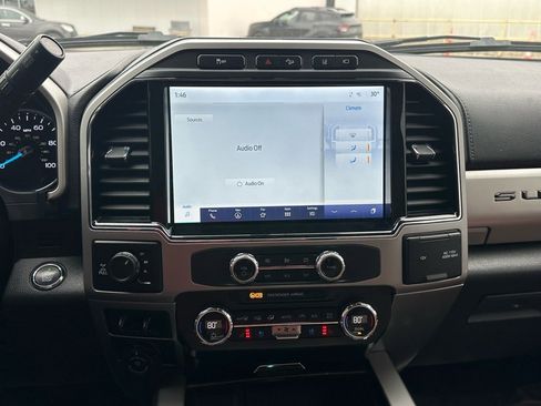 Certified 2022 Ford F250 Lariat w/ Lariat Ultimate Package image 33