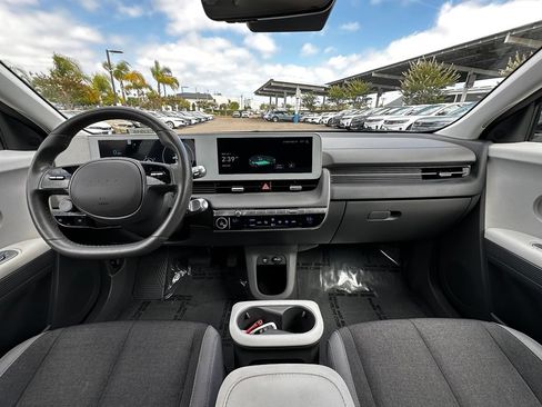 Used 2024 Hyundai Ioniq 5 SEL RWD image 17