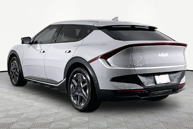 New 2025 Kia EV6 Light w/ Light LR Technology Package RWD image 3