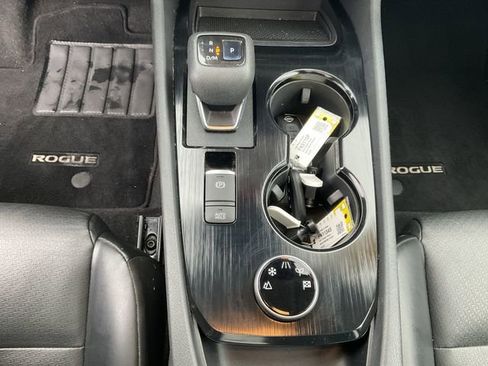 Used 2021 Nissan Rogue SV w/ Premium Package AWD/4WD image 23
