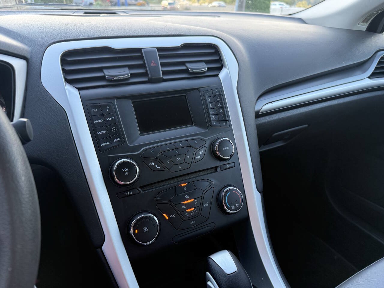 Used 2014 Ford Fusion S FWD image 25