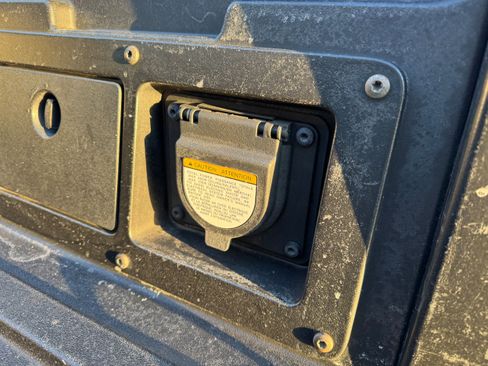 Used 2018 Toyota Tacoma TRD Off-Road image 29