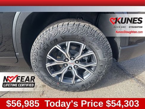 New 2026 GMC Acadia AT4 w/ Luxury Package image 16