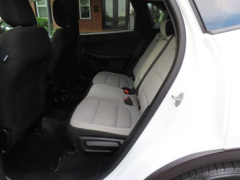 Used 2023 Ford Escape Active w/ Cold Weather Package FWD image 17