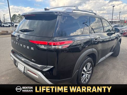 Certified 2023 Nissan Pathfinder SL image 8