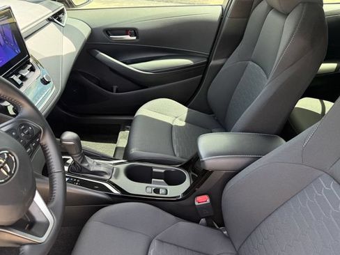 Used 2026 Toyota Corolla SE FWD image 12