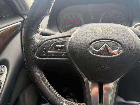 Used 2018 INFINITI Q50 Luxe w/ Cargo Package (L95) RWD image 18