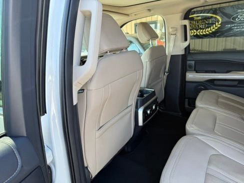 Used 2024 Ford Expedition Max Limited RWD image 10