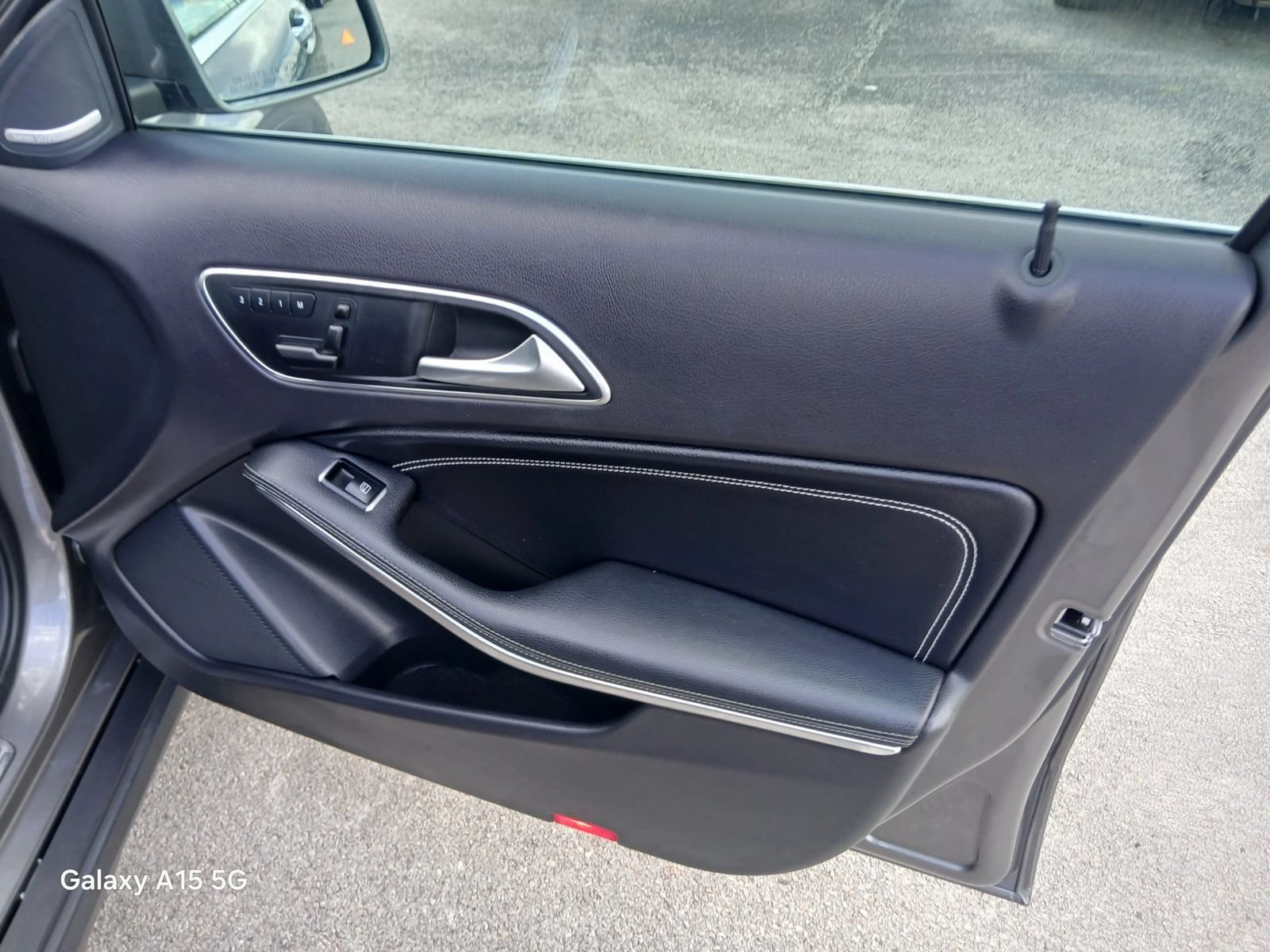 Used 2017 Mercedes-Benz GLA 250 w/ Premium Package image 15