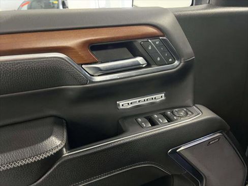 Used 2023 GMC Sierra 1500 Denali w/ Technology Package image 17