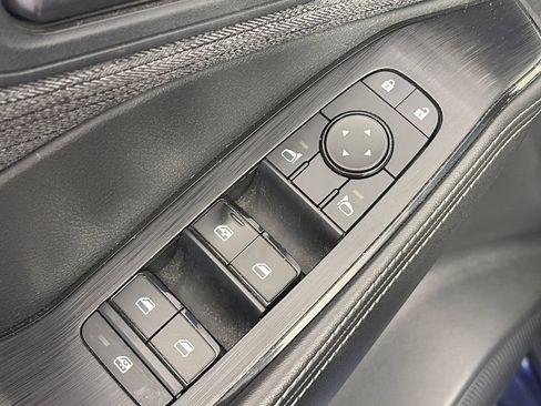 Used 2021 Nissan Rogue S AWD/4WD image 24