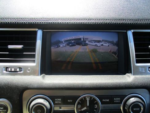 Used 2013 Land Rover Range Rover Sport HSE AWD/4WD image 26