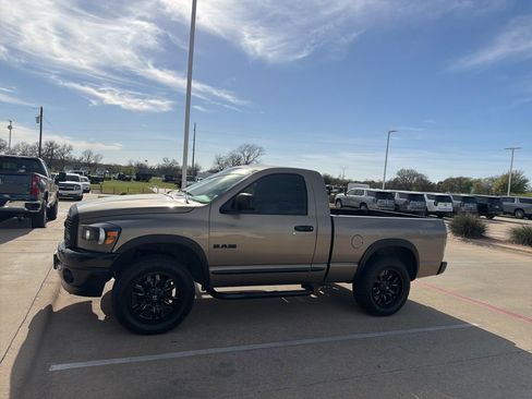 Used 2007 Dodge Ram 1500 Truck SLT image 4