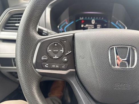 Used 2018 Honda Odyssey LX image 20