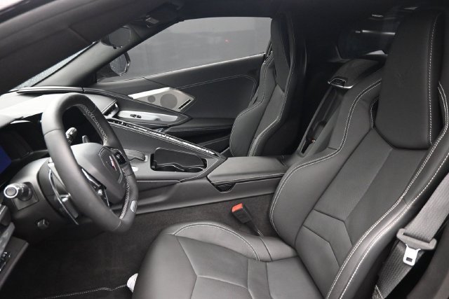 Used 2024 Chevrolet Corvette Z06 RWD image 17