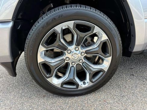 Used 2021 RAM 1500 Limited AWD/4WD image 9