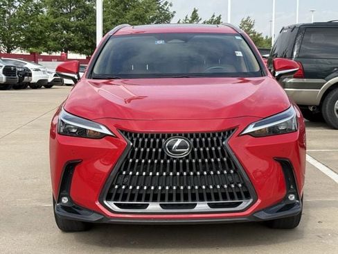 Used 2024 Lexus NX 250 FWD w/ Towing Package (2000 Lbs) image 7
