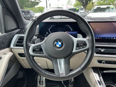 Used 2024 BMW X5 xDrive40i w/ M Sport Package AWD/4WD image 16