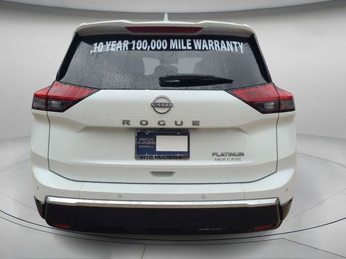 Used 2025 Nissan Rogue Platinum w/ Platinum Premium Package image 6