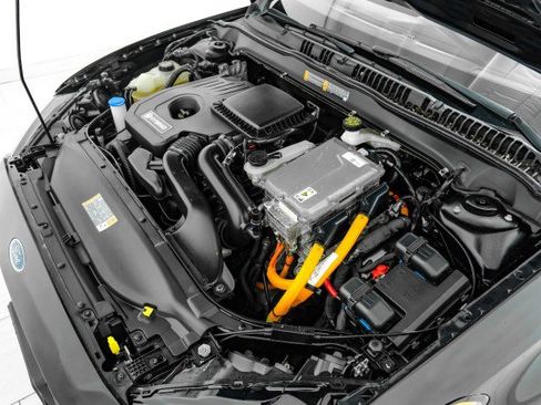 Used 2020 Ford Fusion SE image 48