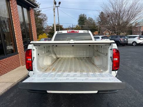 Used 2022 Chevrolet Colorado LT w/ Fleet Safety Package image 17