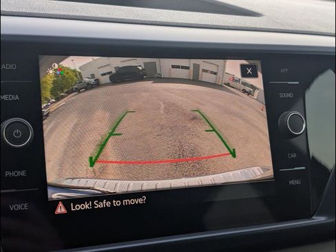 Certified 2023 Volkswagen Taos SE w/ Black Wheel Package image 17