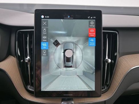 New 2026 Volvo XC60 B5 Plus w/ Protection Package Premier image 21