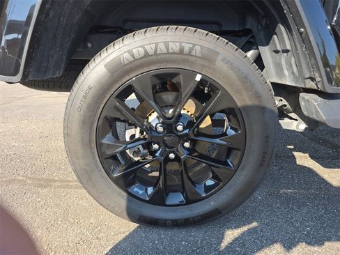 Used 2023 Jeep Gladiator Overland image 29