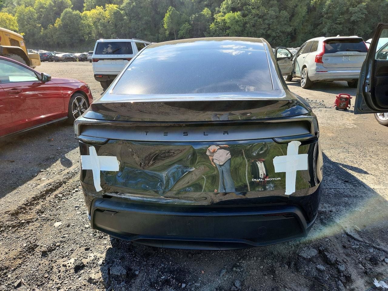 Used 2026 Tesla Model Y AWD image 4