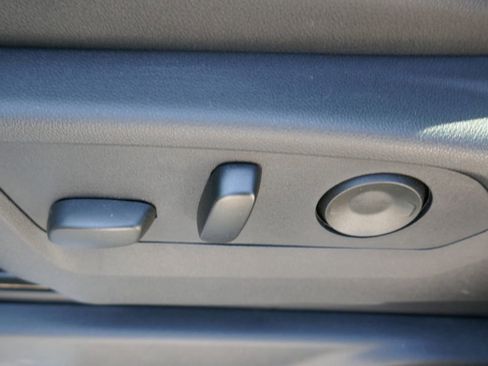 New 2026 GMC Sierra 1500 SLT AWD/4WD image 19