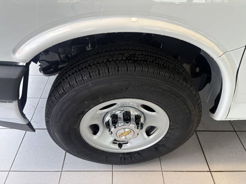 New 2025 Chevrolet Express 3500 Extended w/ Driver Convenience Package image 8