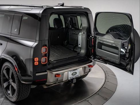 Used 2020 Land Rover Defender 110 X AWD/4WD image 31