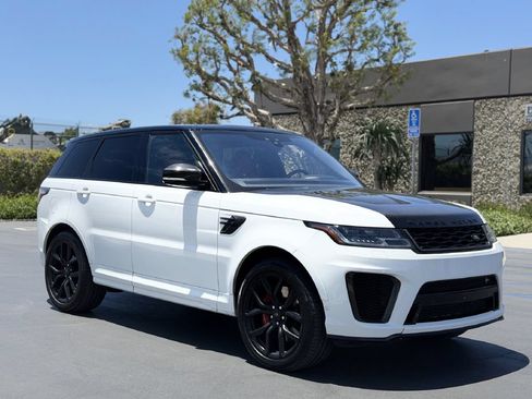 Used 2018 Land Rover Range Rover Sport SVR AWD/4WD image 3